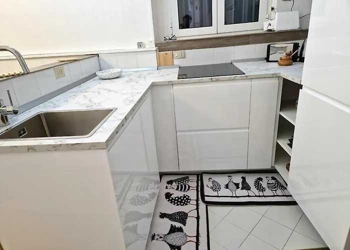 La Perla,4 Persone Centro Storico Apartment